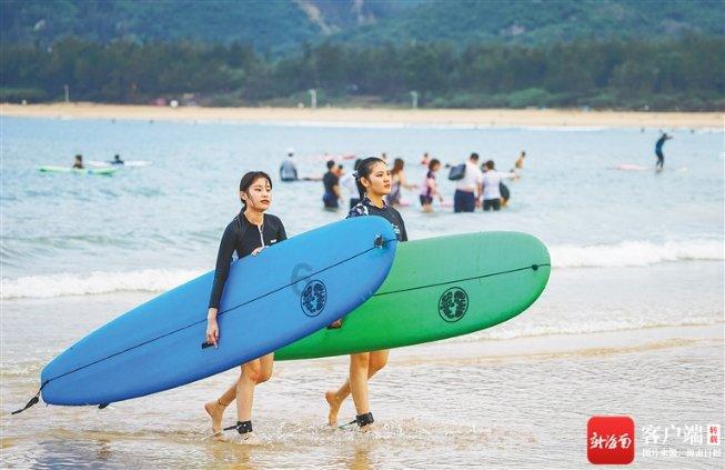 BLACKPINK新专辑已进入收尾阶段，她们此前为什么要休团呢？游戏画面